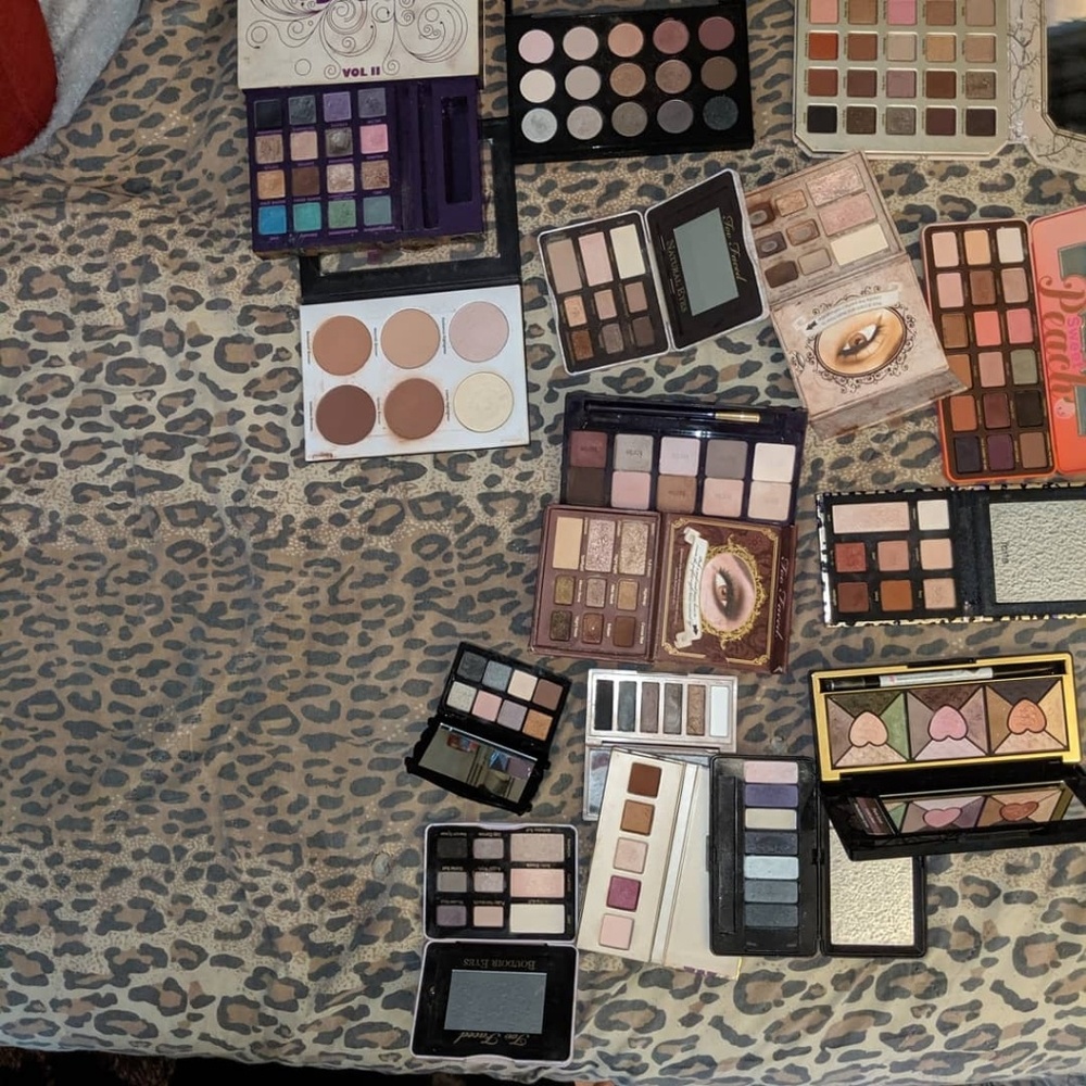 Huge designer makeup lot